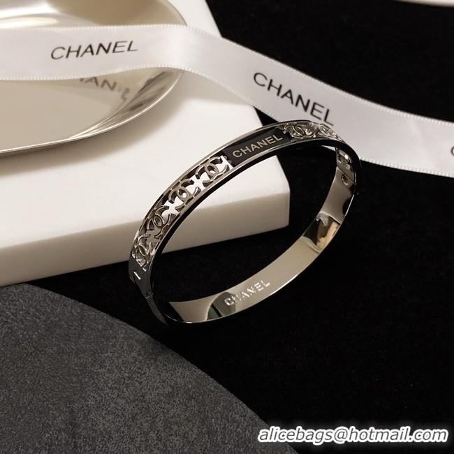 Luxury Discount Chanel Bracelet CE8330