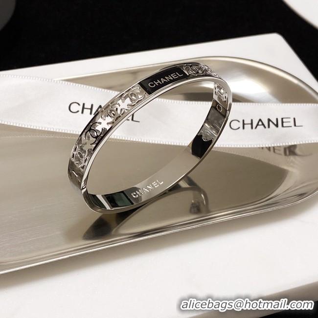 Luxury Discount Chanel Bracelet CE8330