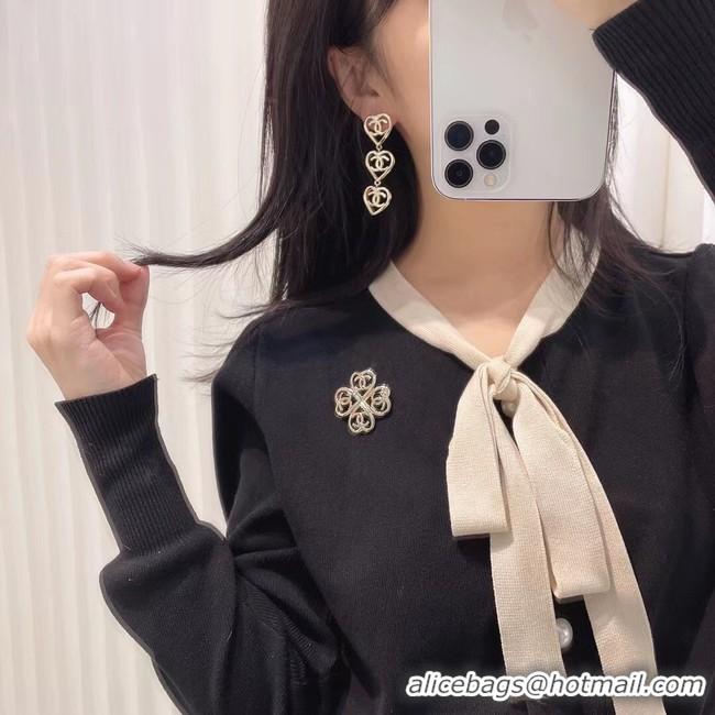 Sophisticated Chanel Earrings CE8336