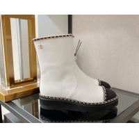 Luxury Chanel Lambskin Ankle Boots with Chain Trim White 112826