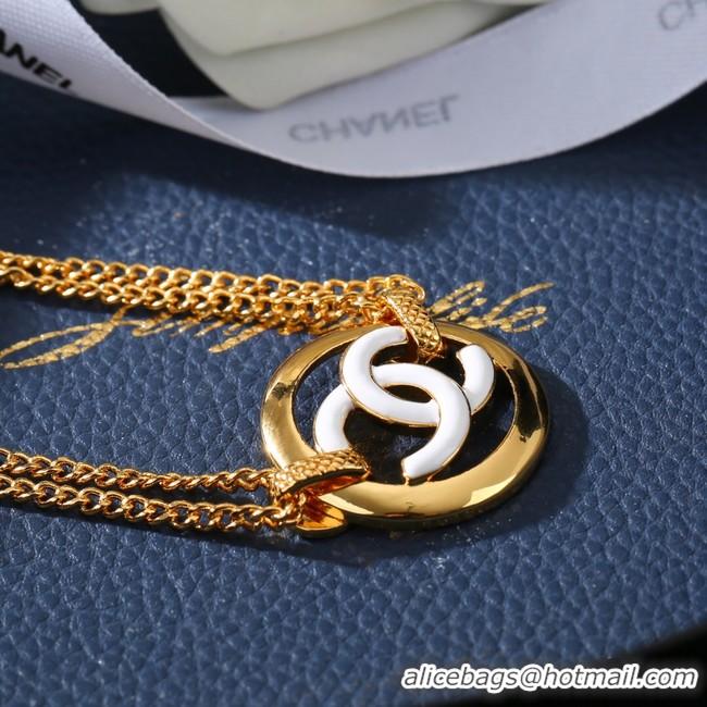 Luxurious Chanel Necklace CE8360