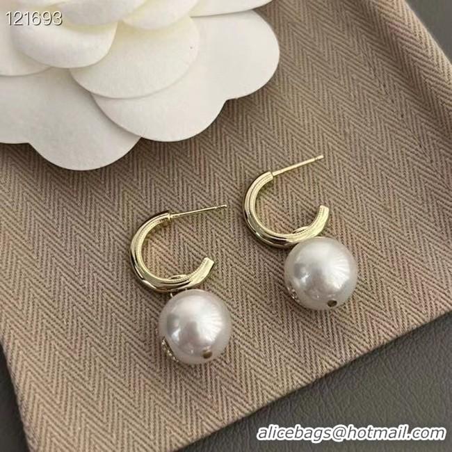 Trendy Design Chanel Earrings CE8380