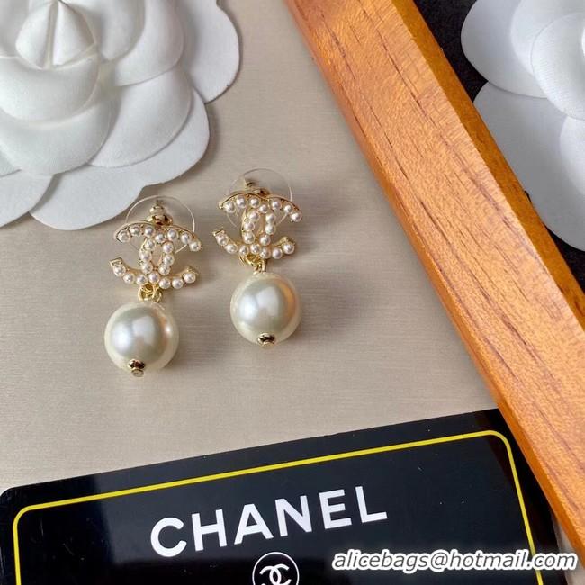 Elegant Chanel Earrings CE8415