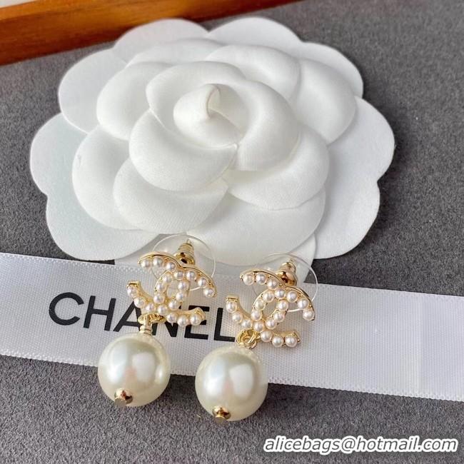 Elegant Chanel Earrings CE8415