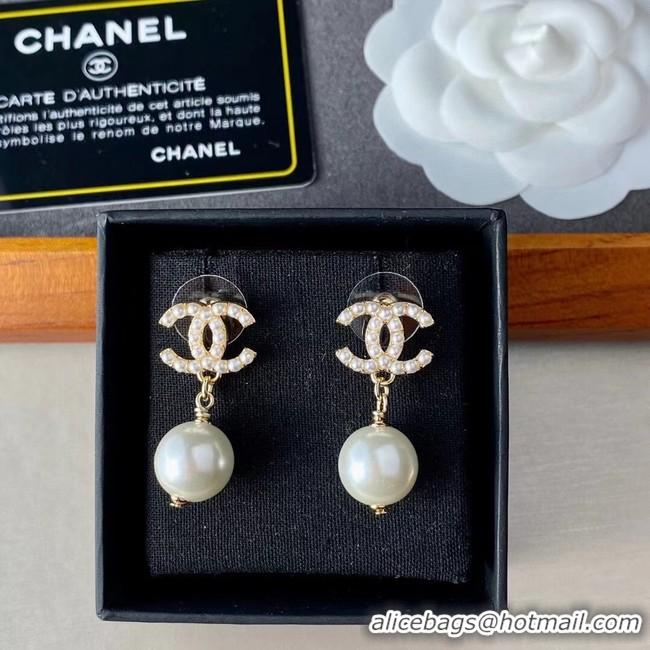 Elegant Chanel Earrings CE8415