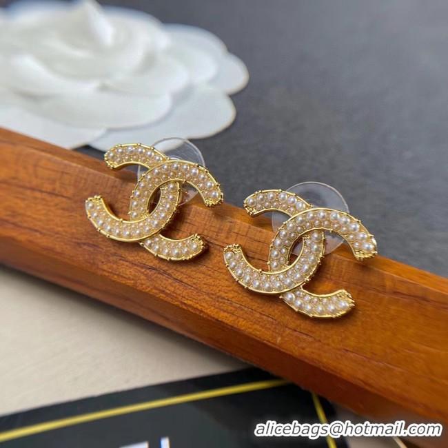 Classic Practical Chanel Earrings CE8416