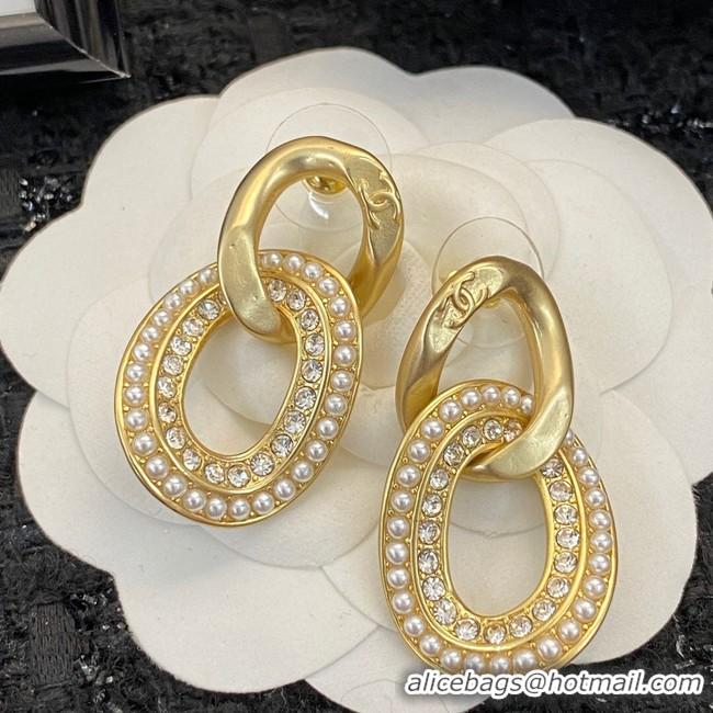 Sophisticated Chanel Earrings CE8436