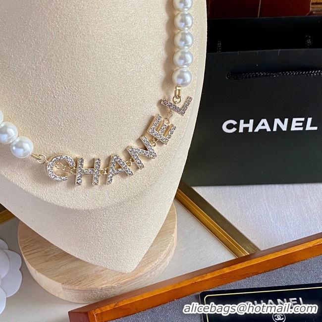 Luxurious Chanel Necklace CE8541