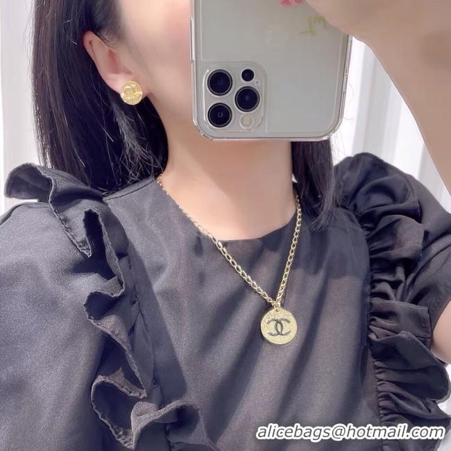 Fashion Chanel Earrings CE8645