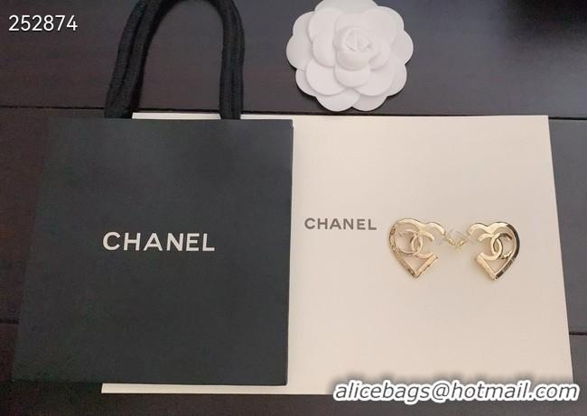 Stylish Chanel Earrings CE8674