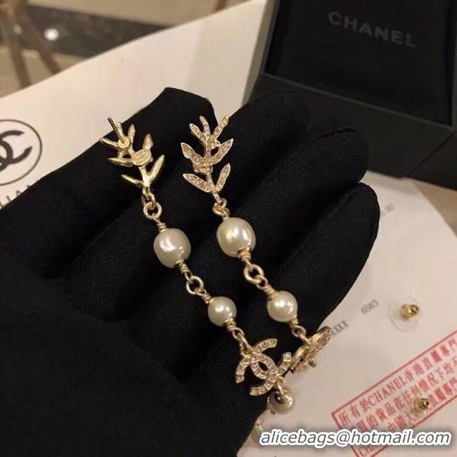 Luxurious Chanel Earrings CE8712