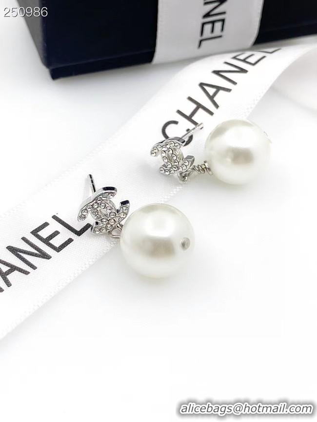 Fashion Chanel Earrings CE8803