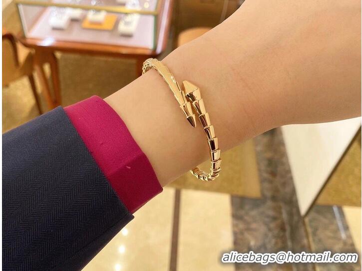 Trendy Design BVLGARI Bracelet CE2333 Gold