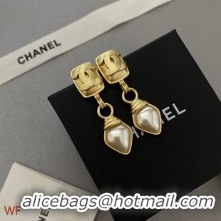 Stylish Chanel Earrings CE8824