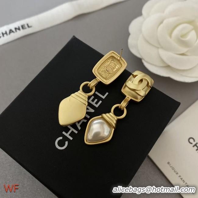 Stylish Chanel Earrings CE8824