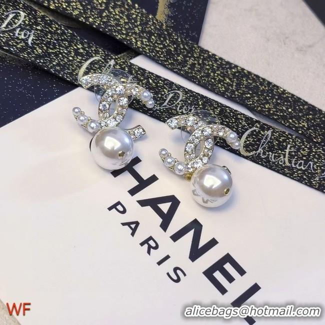 Stylish Chanel Earrings CE8826