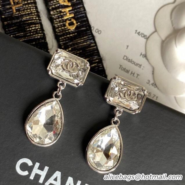 Stylish Chanel Earrings CE8840