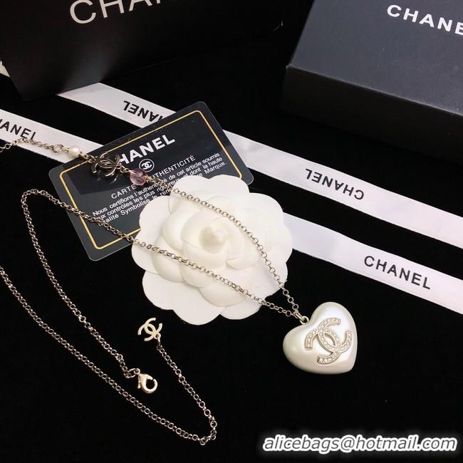 Trendy Design Chanel Necklace CE8893