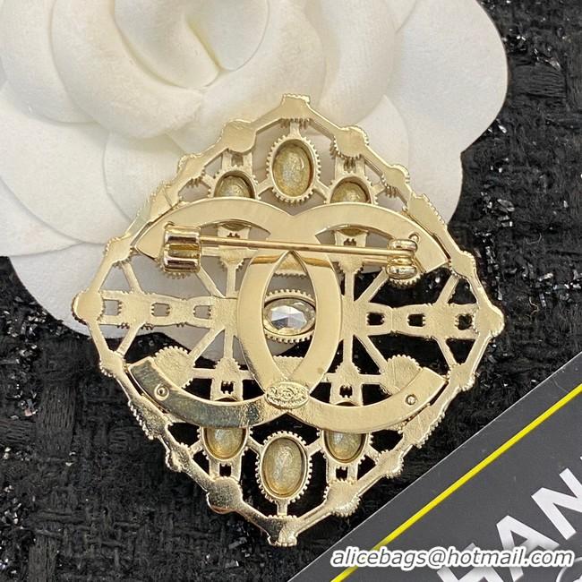 Charming Chanel Brooch CE8942