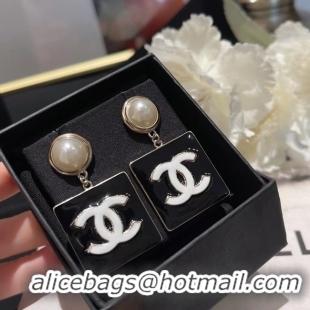 Classic Hot Chanel Earrings CE8950