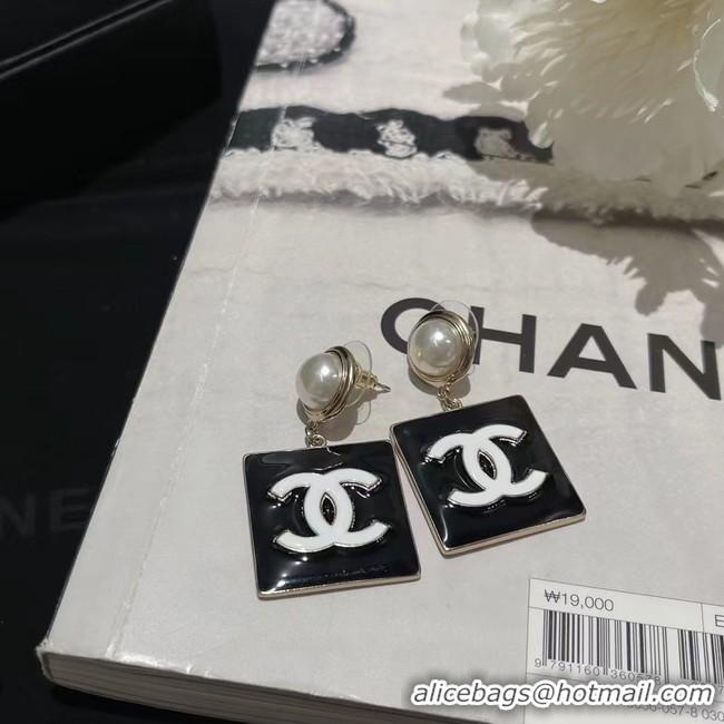 Classic Hot Chanel Earrings CE8950