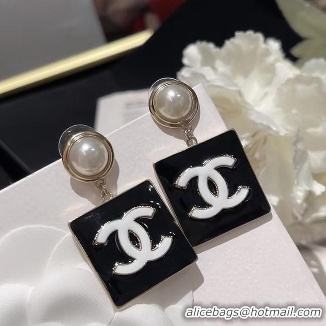 Classic Hot Chanel Earrings CE8950