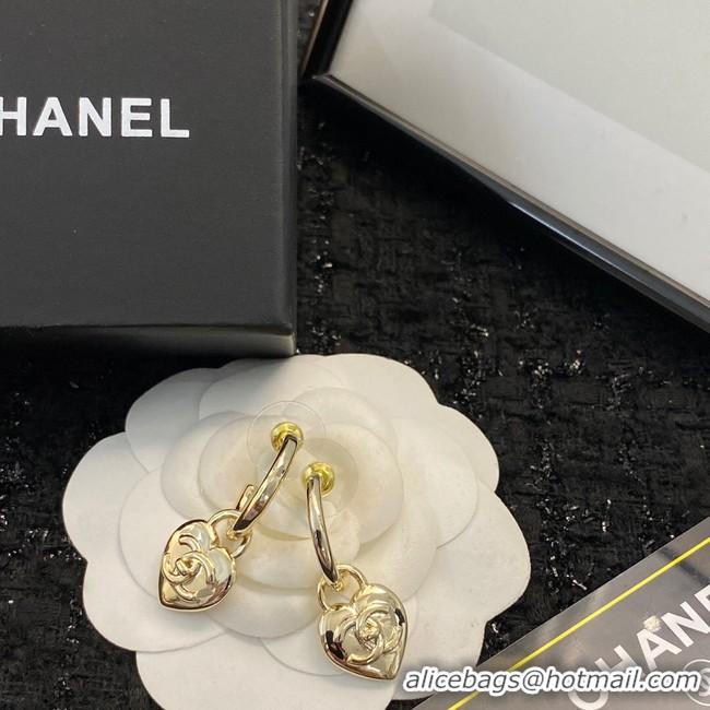 Luxurious Chanel Earrings CE8971