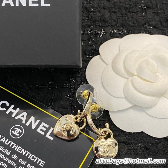 Luxurious Chanel Earrings CE8971