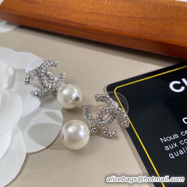 Best Product Chanel Earrings CE9204