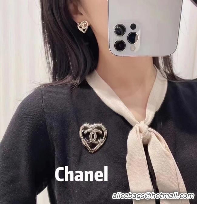 Good Looking Chanel Brooch CE9256