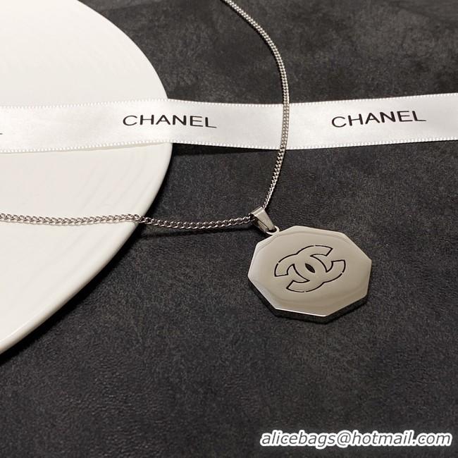 Grade Quality Chanel Necklace CE9373