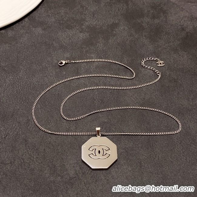 Grade Quality Chanel Necklace CE9373