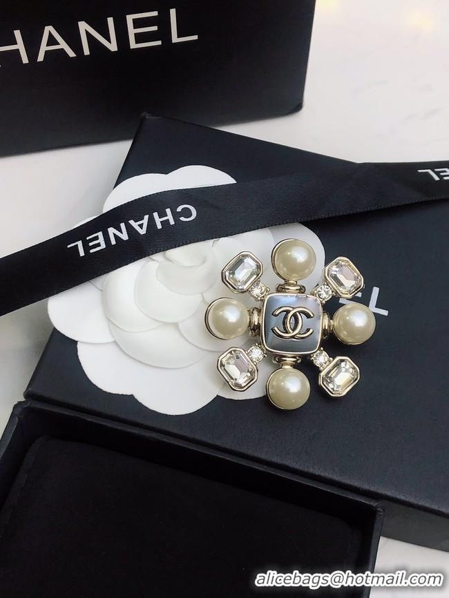 Stylish Chanel Brooch CE9398