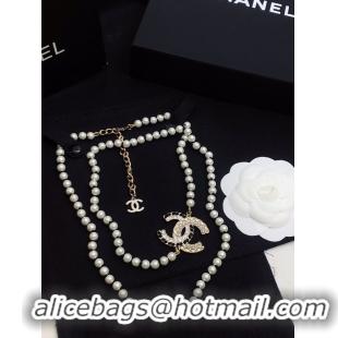 Sophisticated Chanel Necklace CE9403