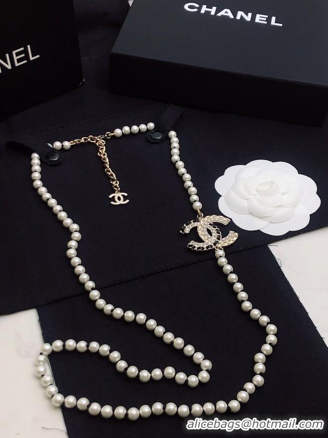 Sophisticated Chanel Necklace CE9403