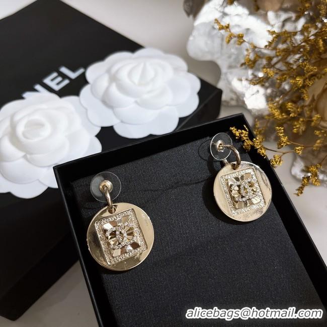 Stylish Chanel Earrings CE9433