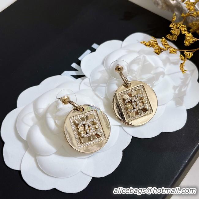 Stylish Chanel Earrings CE9433