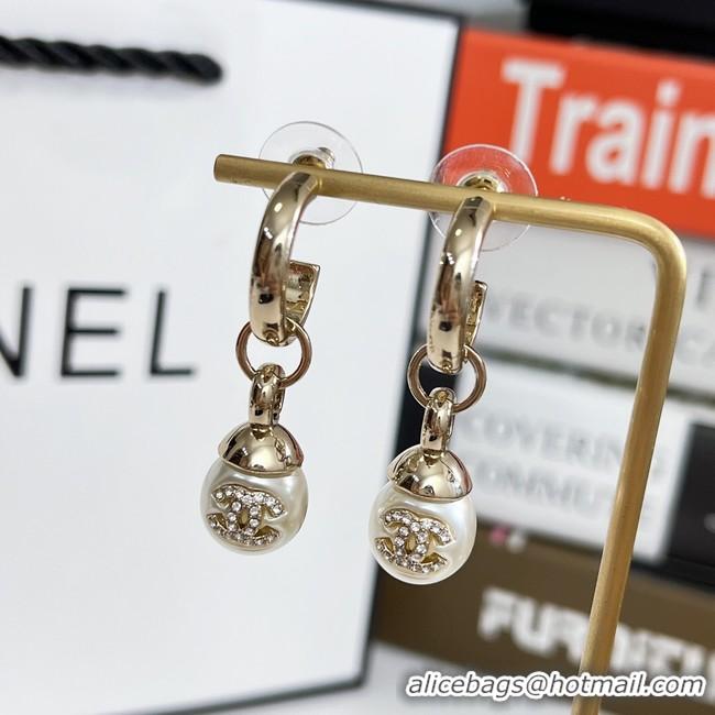 Trendy Design Chanel Earrings CE9435