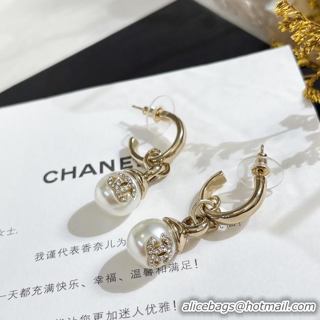 Trendy Design Chanel Earrings CE9435