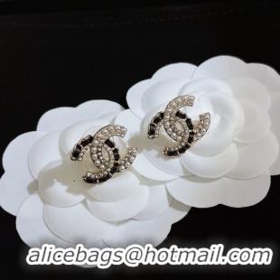 Sophisticated Chanel Earrings CE9438