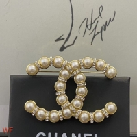 Cheap Price Chanel Brooch CE8697