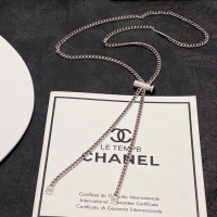 Stylish Chanel Neckl...