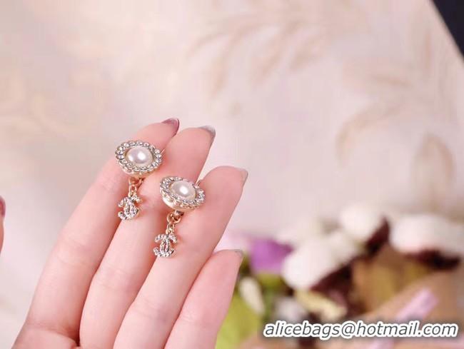 Luxury Cheap Chanel Earrings CE9929