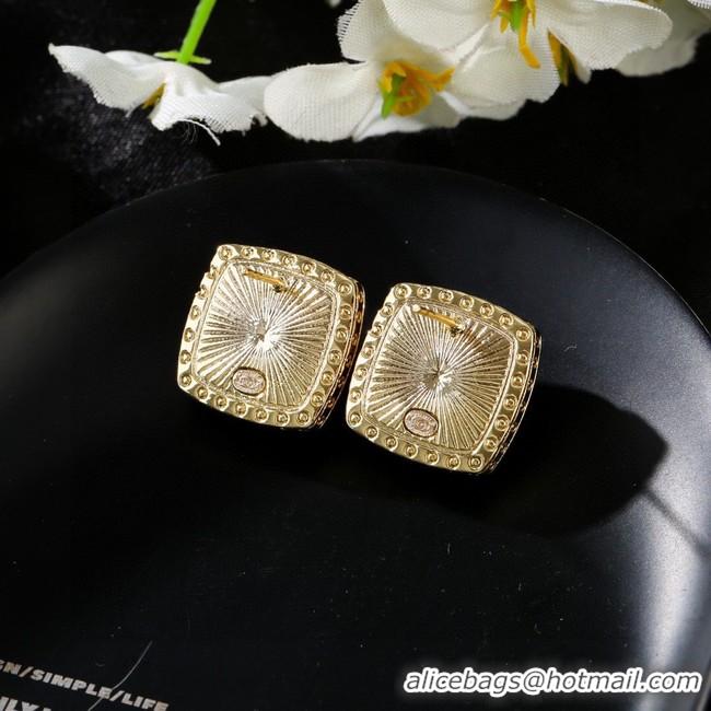 Feminine Chanel Earrings CE9964