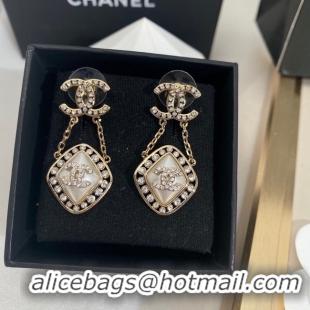 Stylish Chanel Earrings CE9988