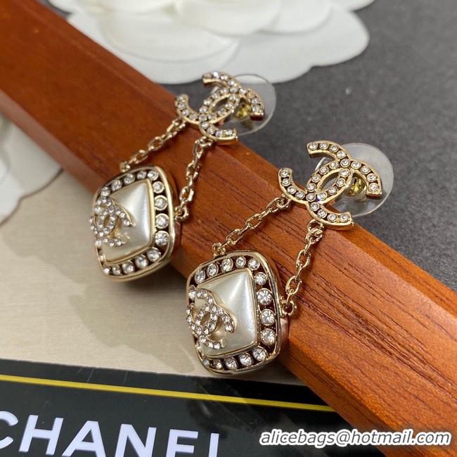 Stylish Chanel Earrings CE9988