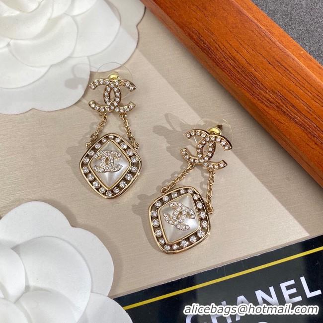 Stylish Chanel Earrings CE9988