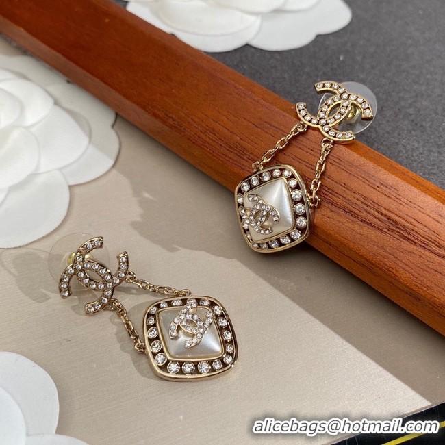 Stylish Chanel Earrings CE9988