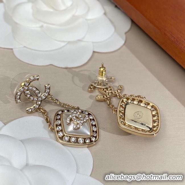 Stylish Chanel Earrings CE9988