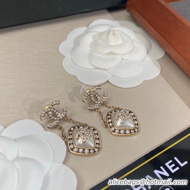 Stylish Chanel Earrings CE9988